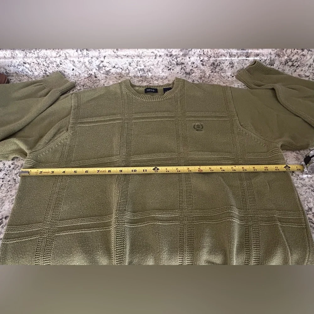 IZOD Olive Green Textured Crewneck Windowpane Sweater Classic Fit Size XL - Picture 9 of 10